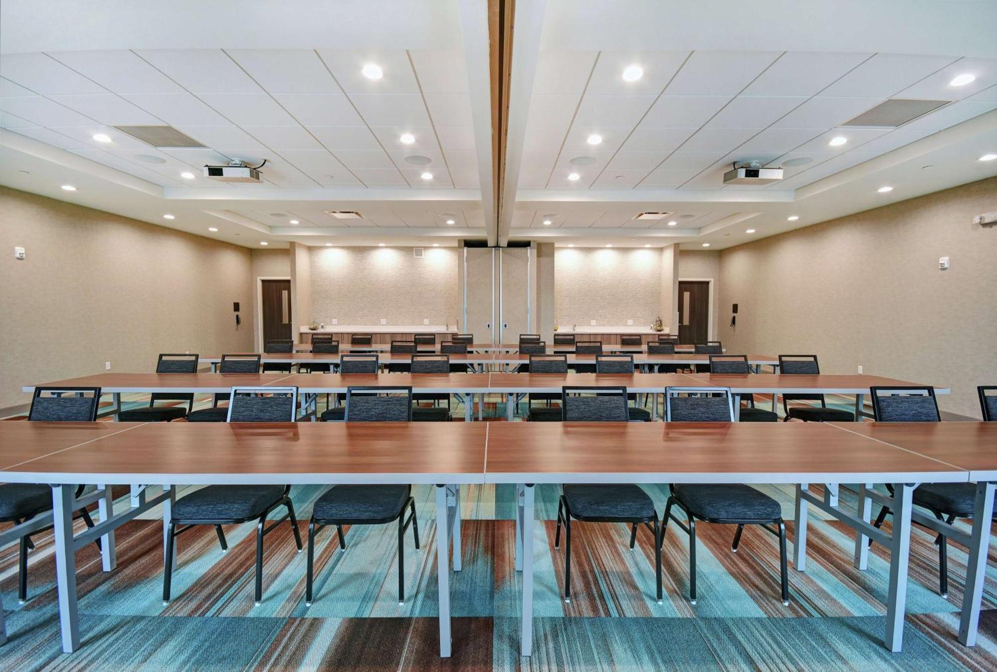 Home2 Suites By Hilton Beloit Ngoại thất bức ảnh